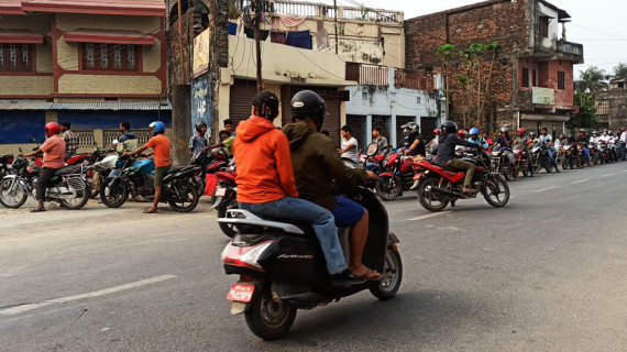 कमिसन विवादले उपभोक्ता मर्कामा, २० गतेदेखि निजी पम्पले इन्धन बिक्री नगर्ने